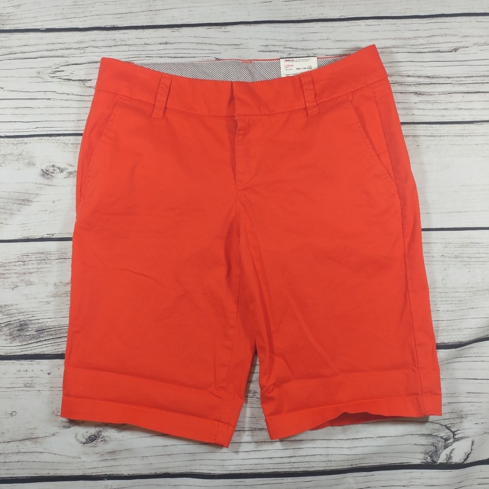 Stylus size 4 orange walking shorts